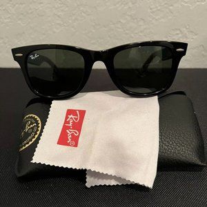 Ray-Ban Wayfarer Ease RB4340 Sunglasses - Gloss Black